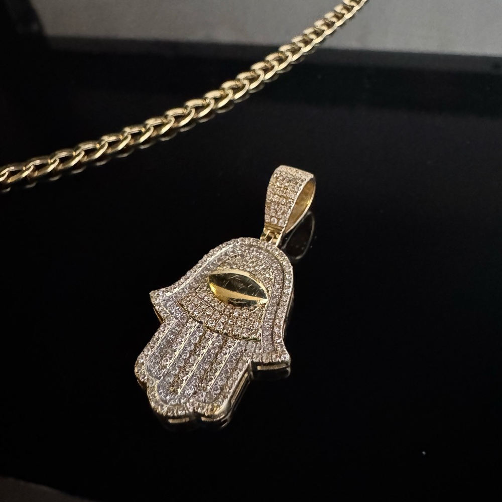10k Gold Hamsa Hand Pendant Necklace